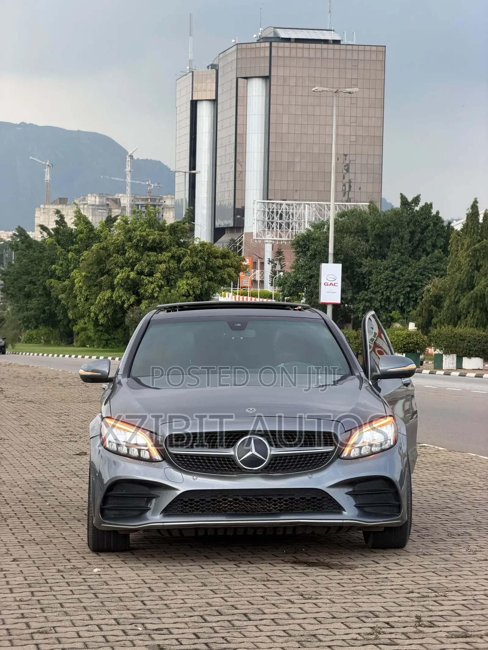 Mercedes-Benz C300 2020 Gray