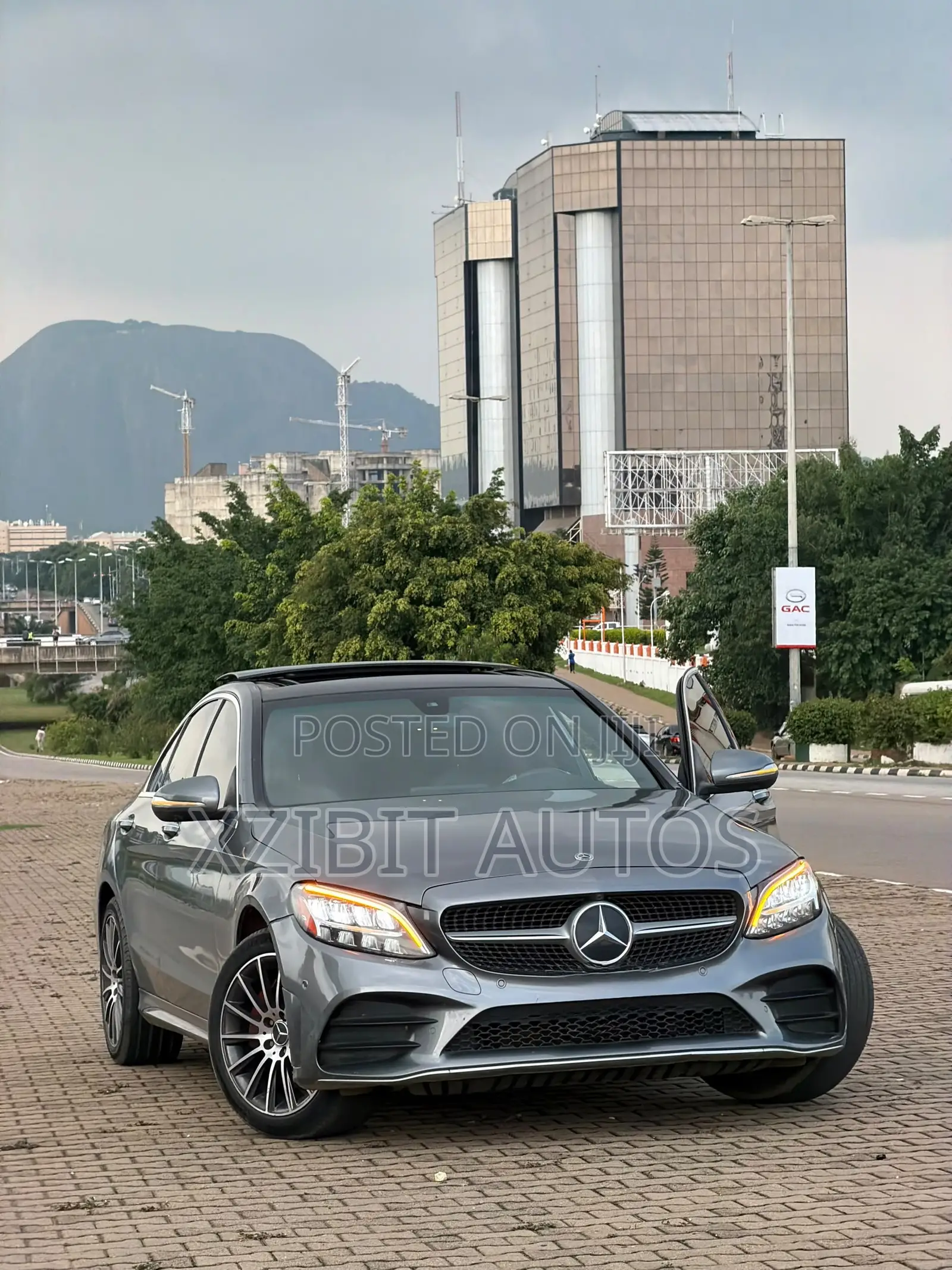 Mercedes-Benz C300 2020 Gray