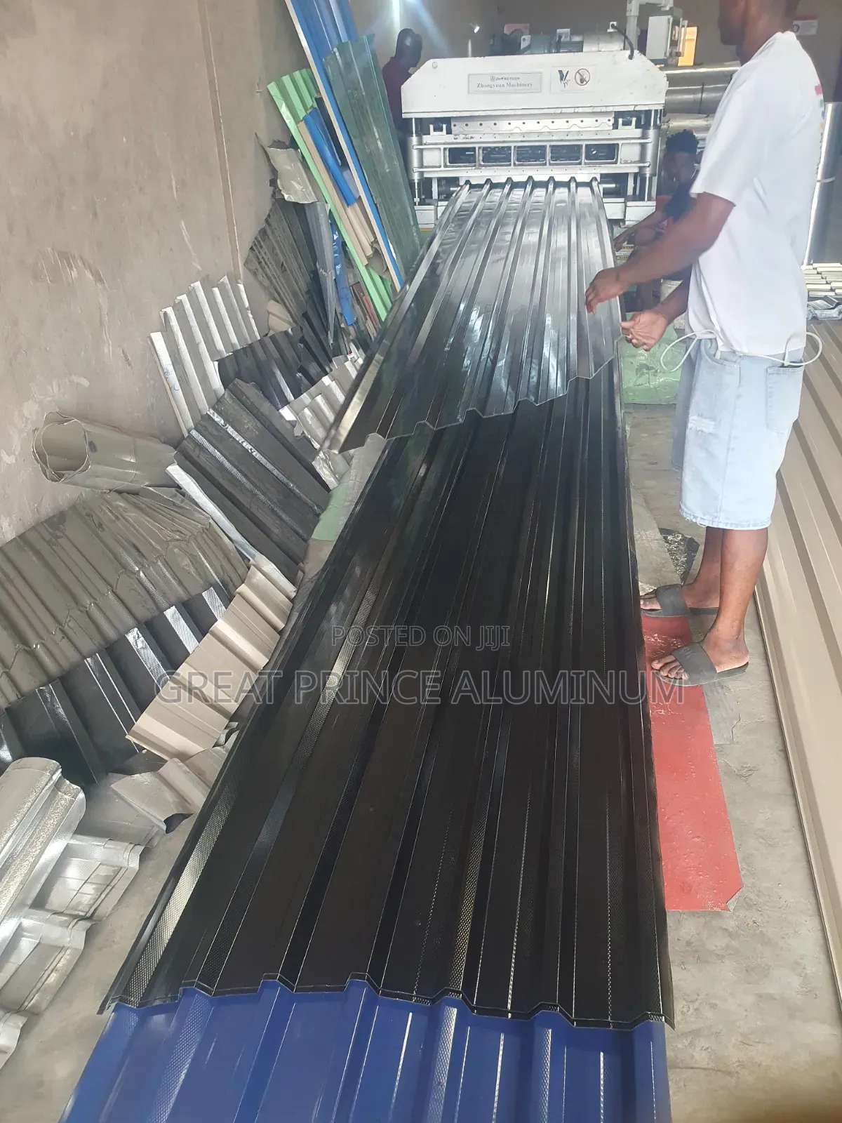 Aluminum Roofing Sheet Brake and Beige and Navy Blue