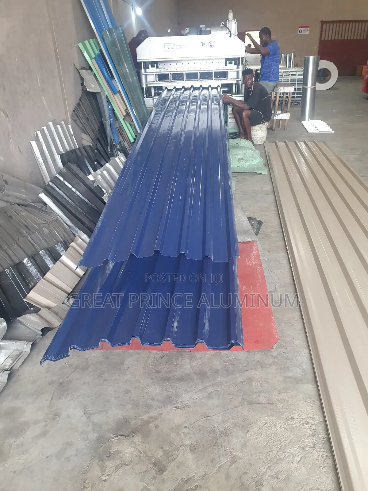 Aluminum Roofing Sheet Brake and Beige and Navy Blue