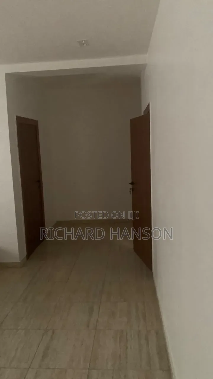 3bdrm Duplex in Secured, Osapa london for rent