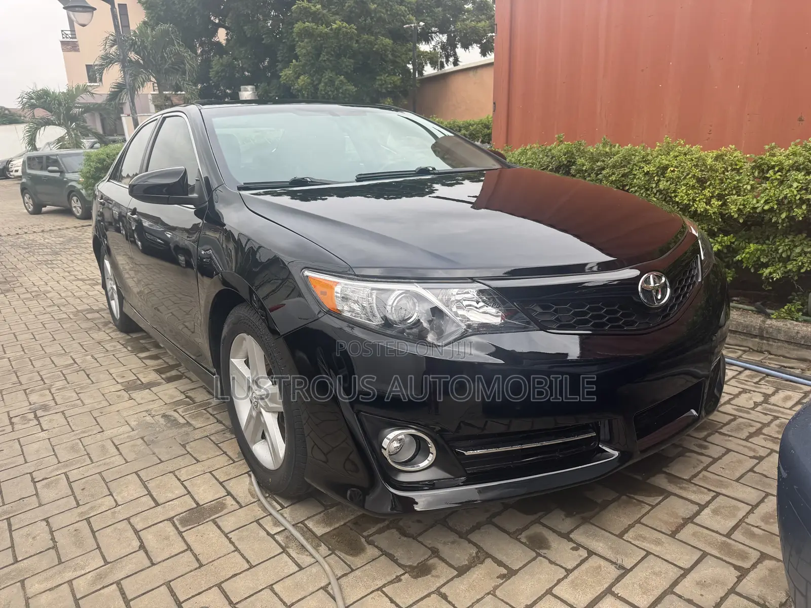 Toyota Camry SE 4dr Sedan (2.5L 4cyl 6A) 2012 Black
