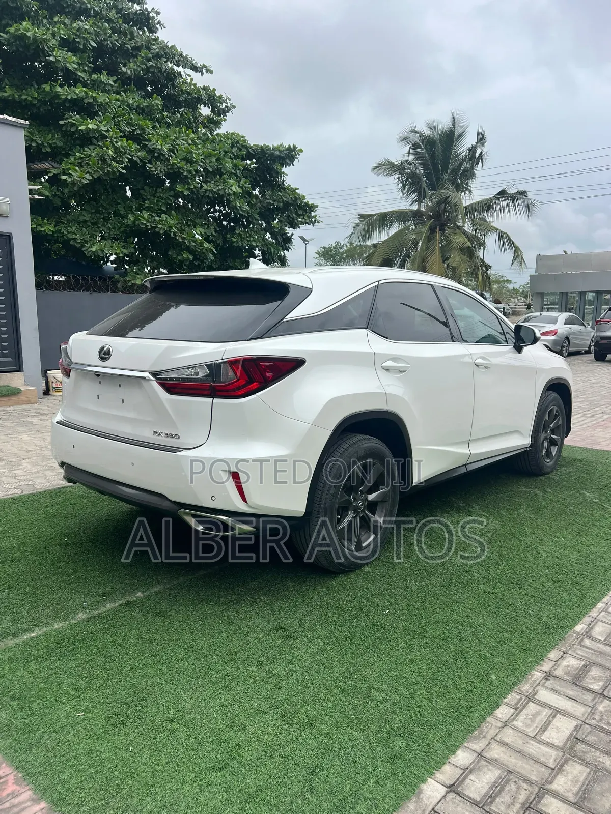 Lexus RX 350 AWD 2017 White