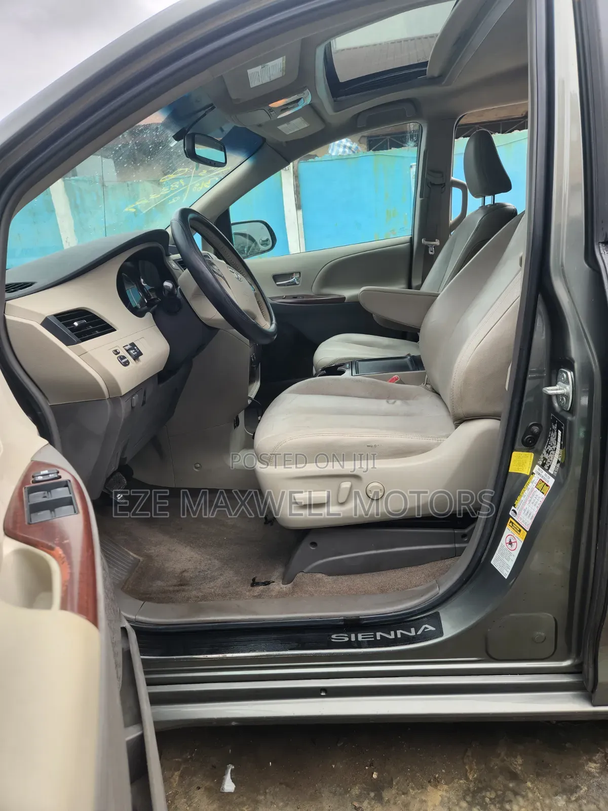 Toyota Sienna XLE FWD 8-Passenger 2013 Green