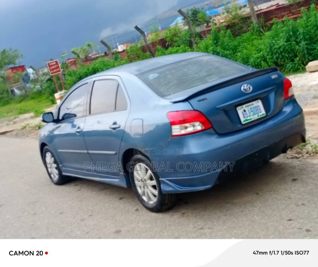 Toyota Yaris 2008 Blue
