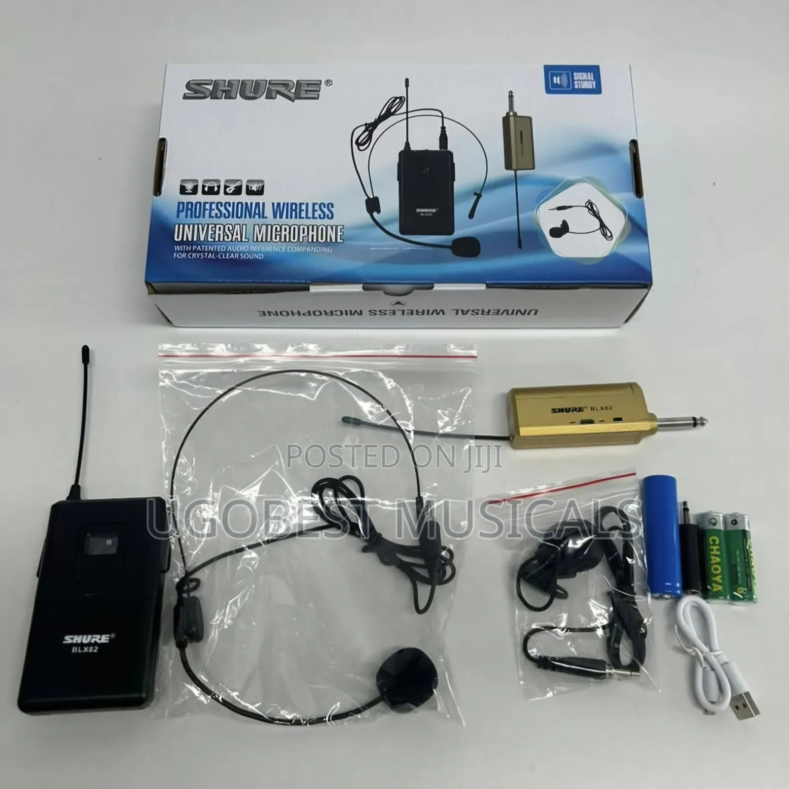 Shure BLX82 2-in-1 Wireless Microphone System With Portable Receiver