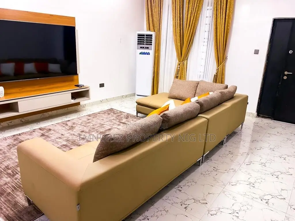Furnished 4bdrm Duplex in Very Good Estate, Chevron for rent