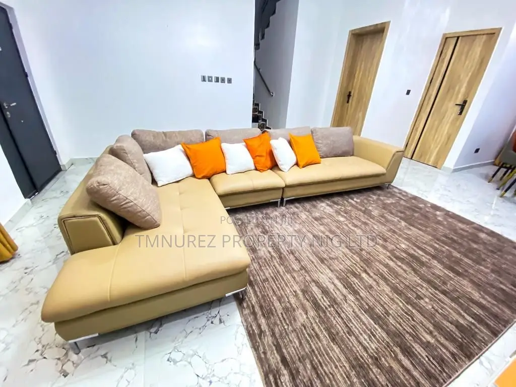 Furnished 4bdrm Duplex in Very Good Estate, Chevron for rent