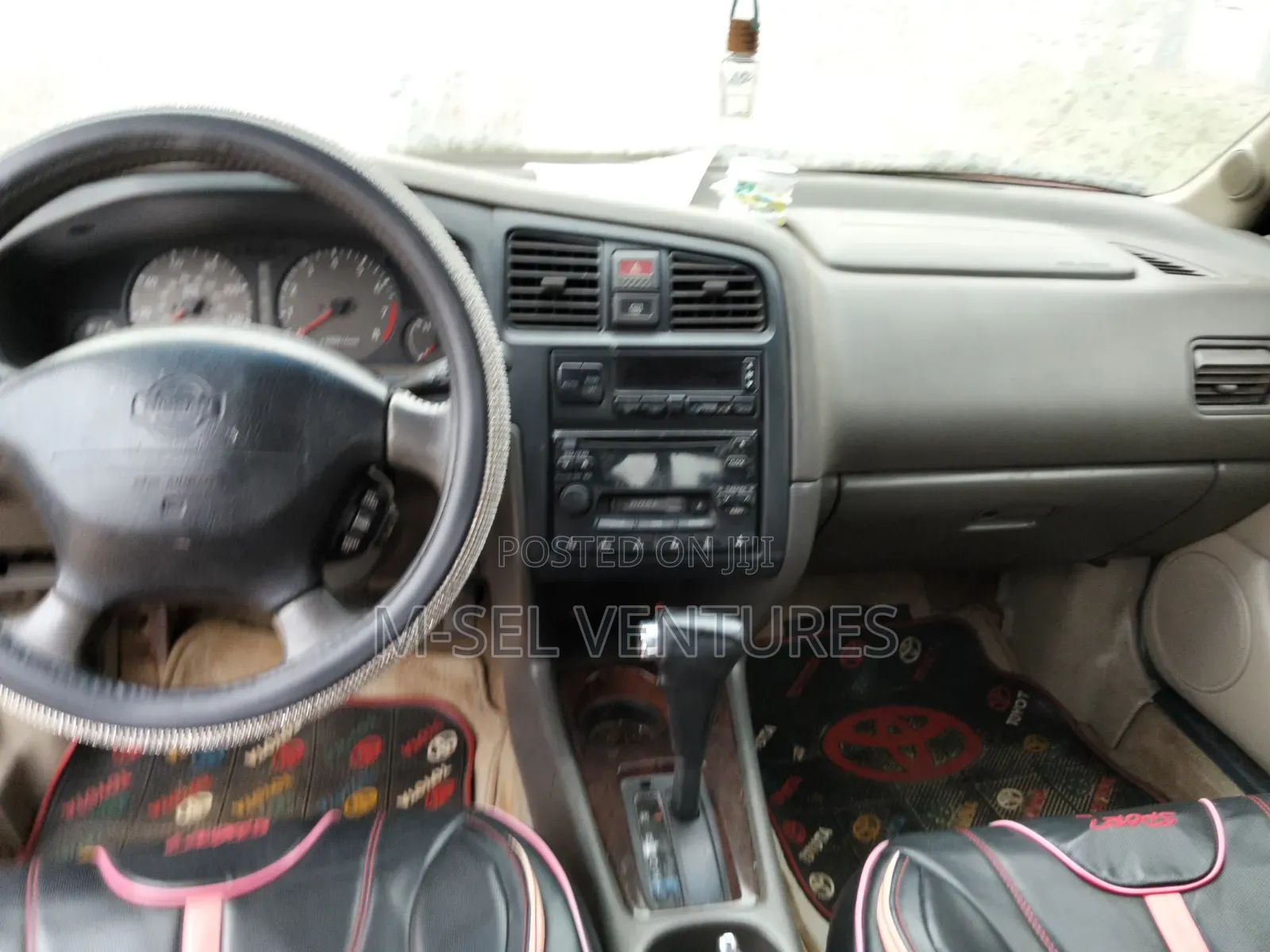 Infiniti G 2000 Red