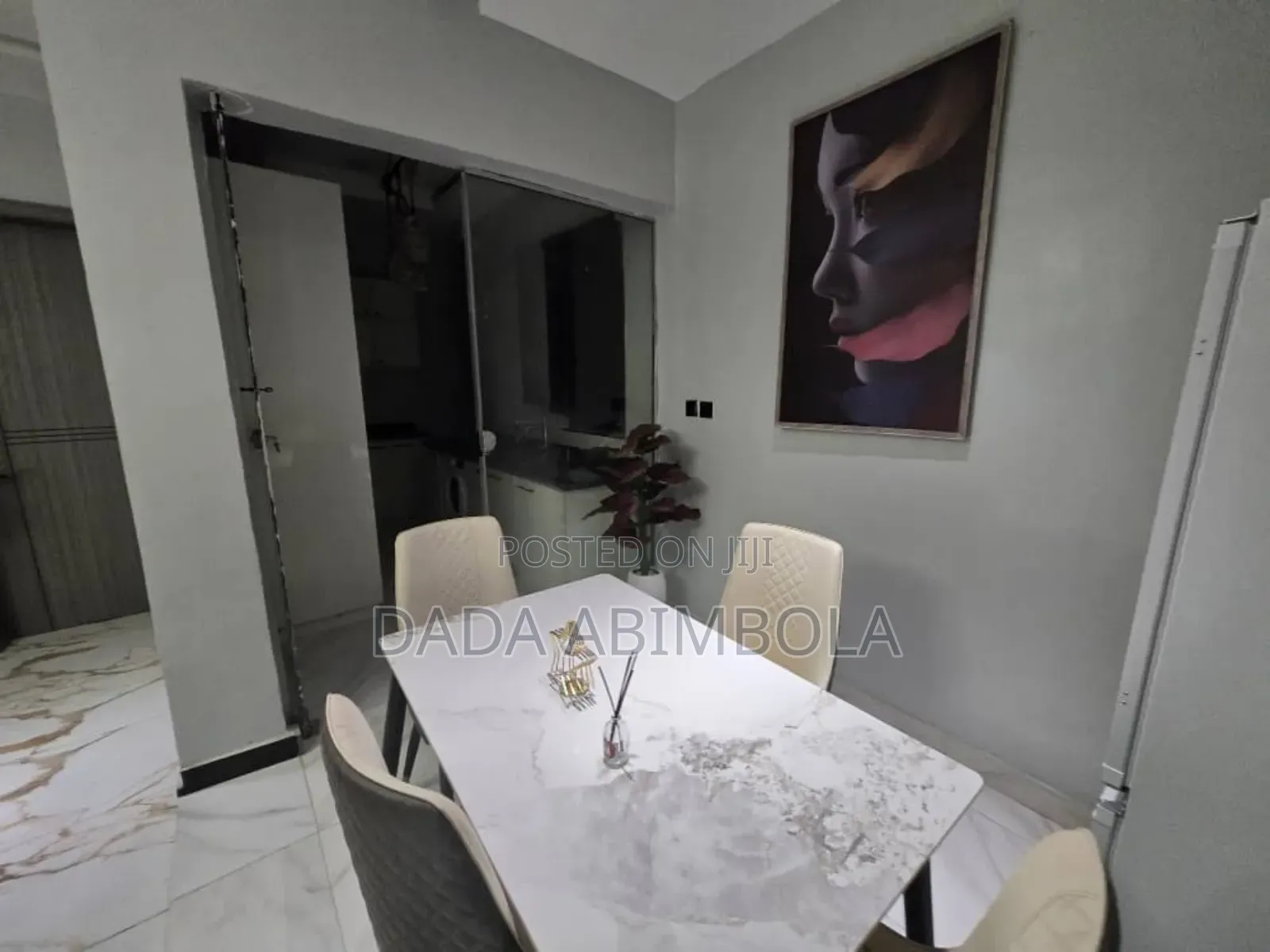 Furnished 2bdrm Apartment in Lekki Phase 1 for sale