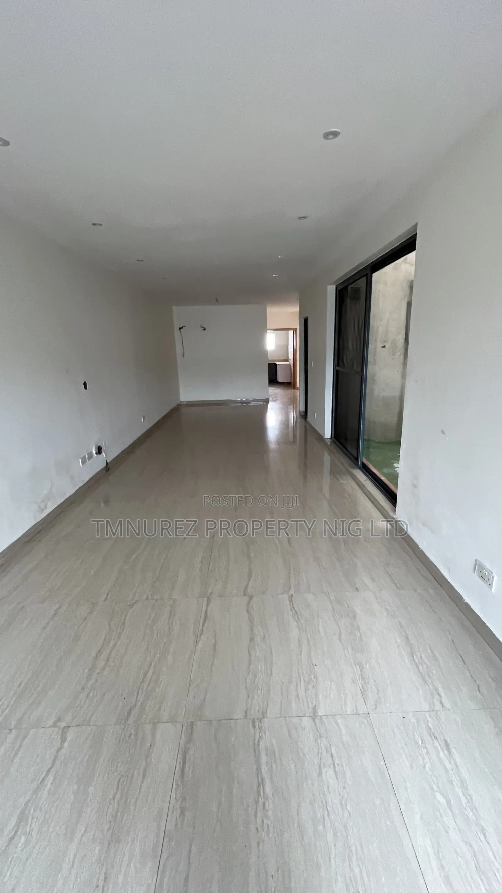 4bdrm Duplex in Good In An Estate, Chevron for rent