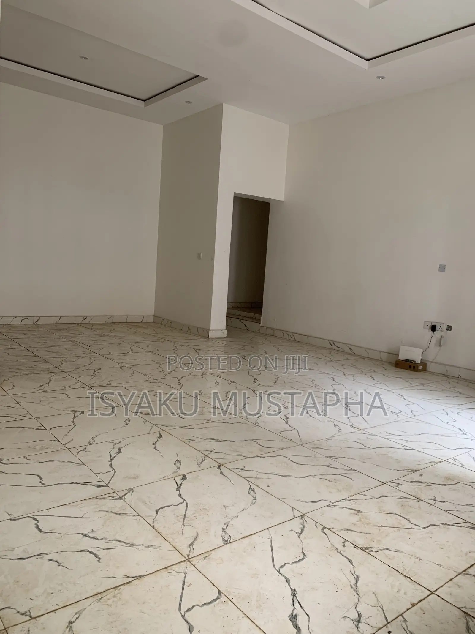 3bdrm Block of Flats in Kaura for rent