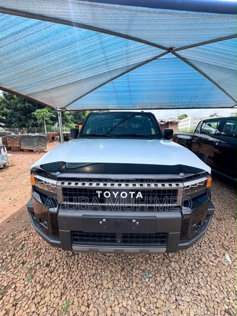 New Toyota Land Cruiser Prado 2.4 Petrol 2025 Black