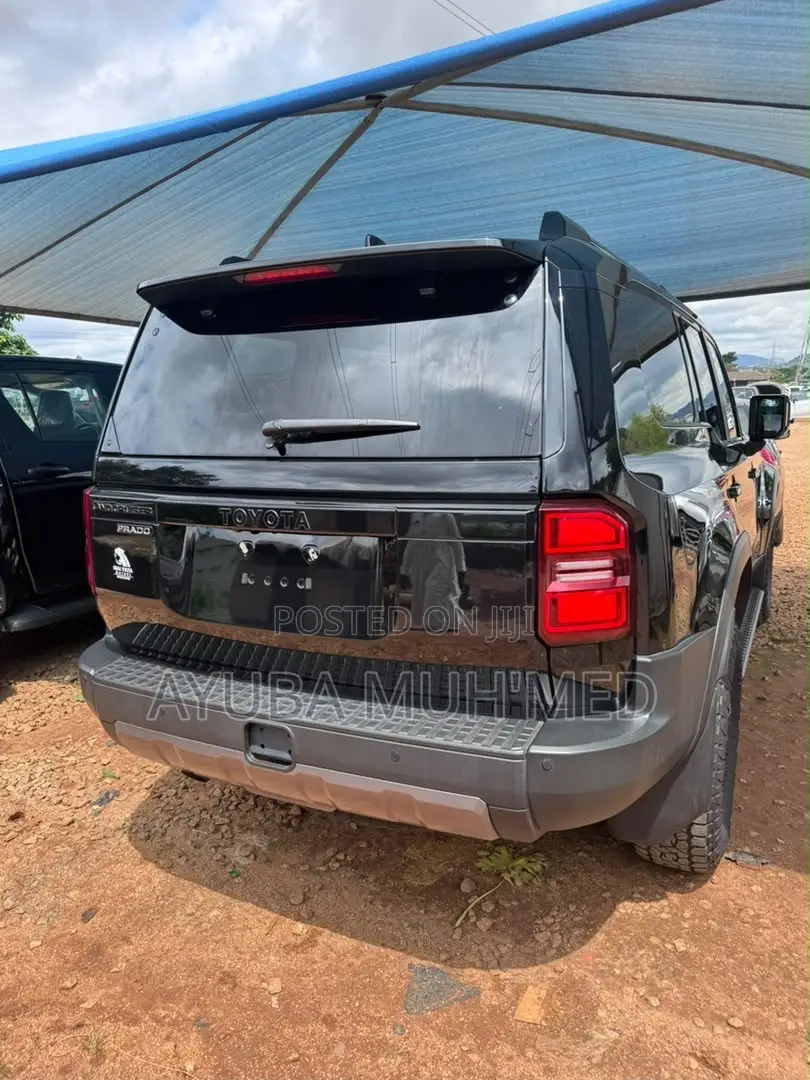 New Toyota Land Cruiser Prado 2.4 Petrol 2025 Black