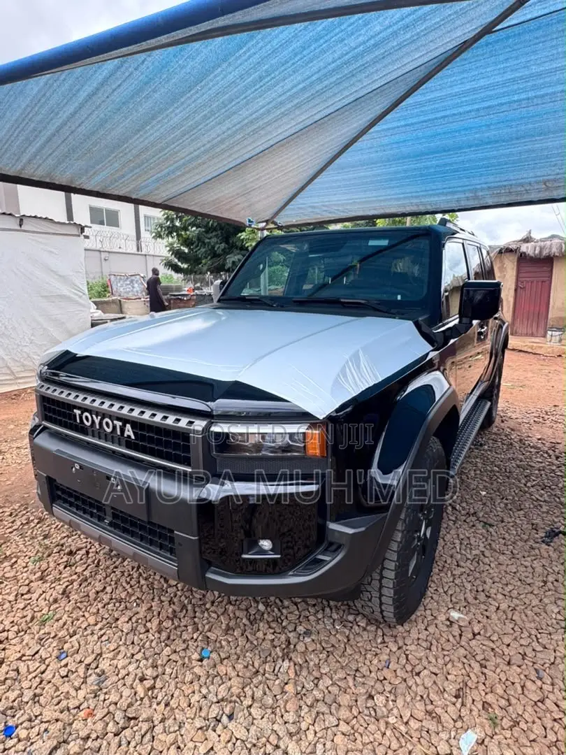 New Toyota Land Cruiser Prado 2.4 Petrol 2025 Black