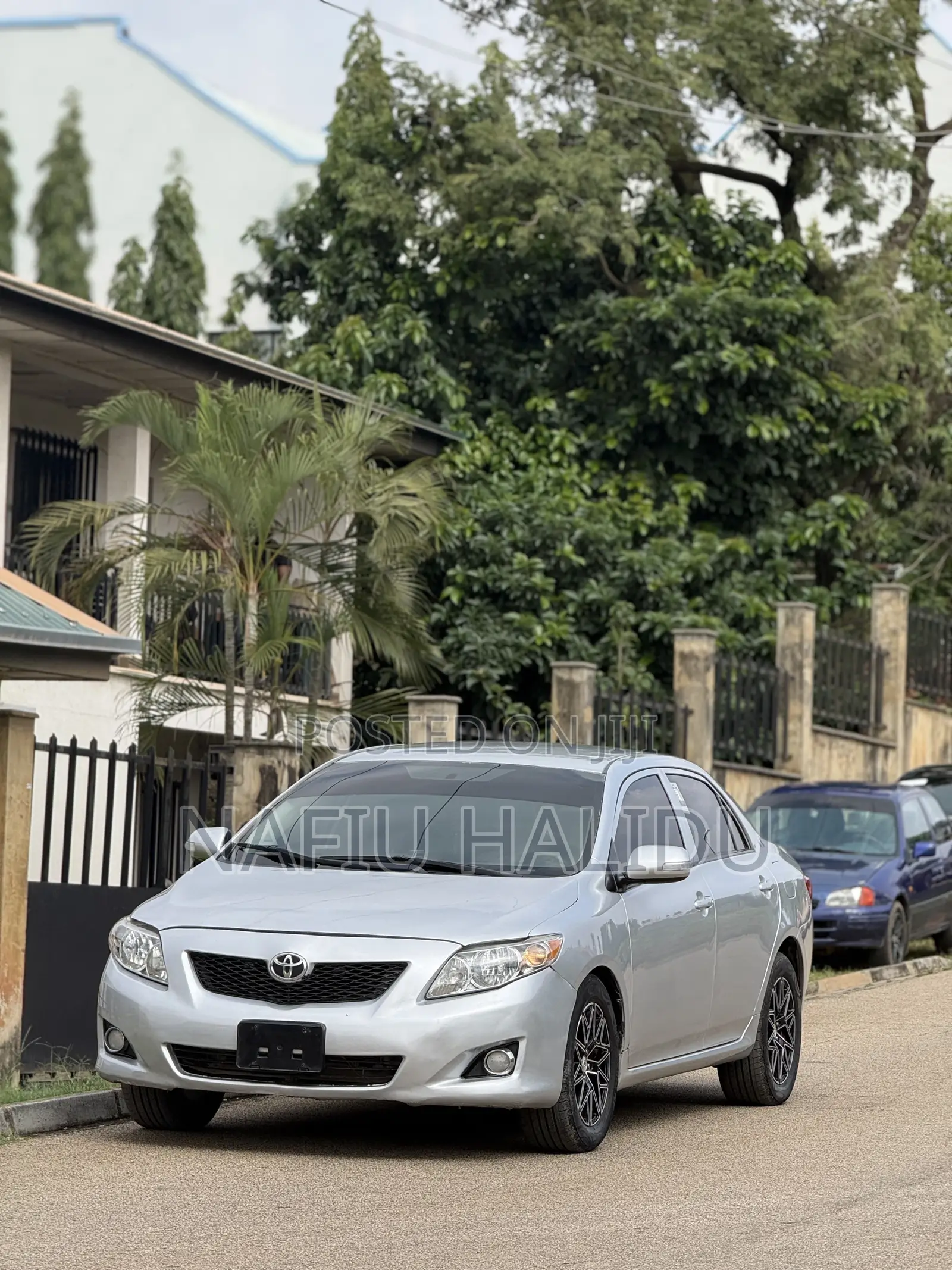 Toyota Corolla 2010 Silver