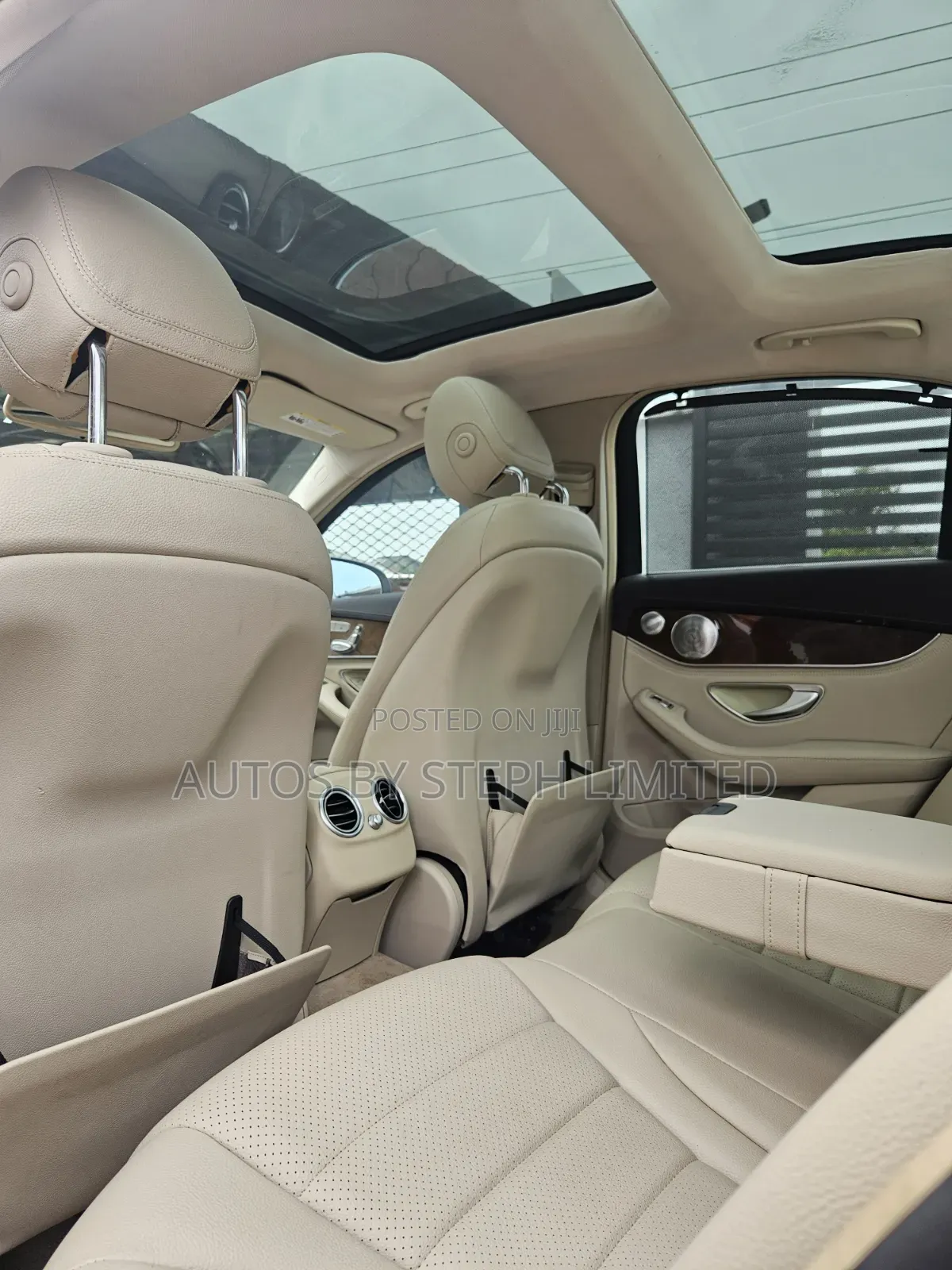New Mercedes-Benz C300 2015 Blue