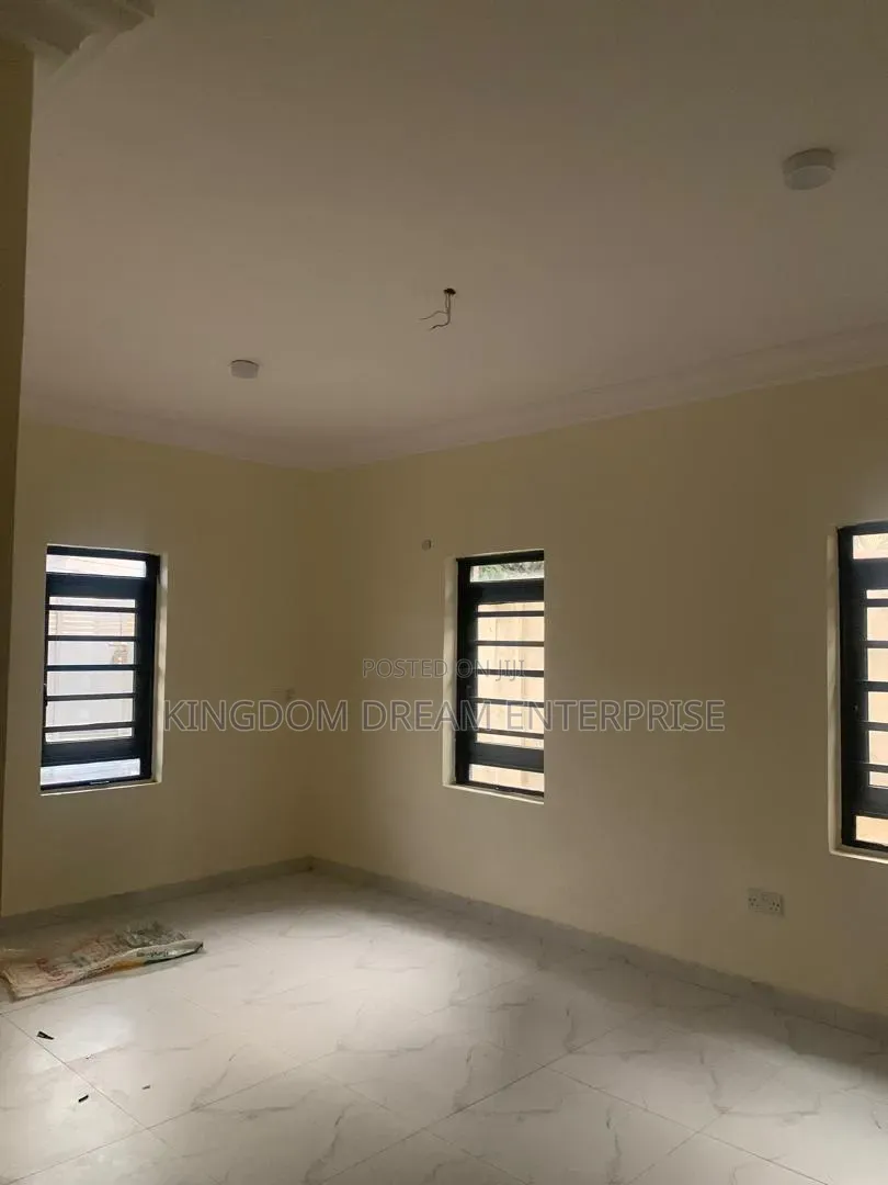 3bdrm Apartment in Beckley Estate for rent