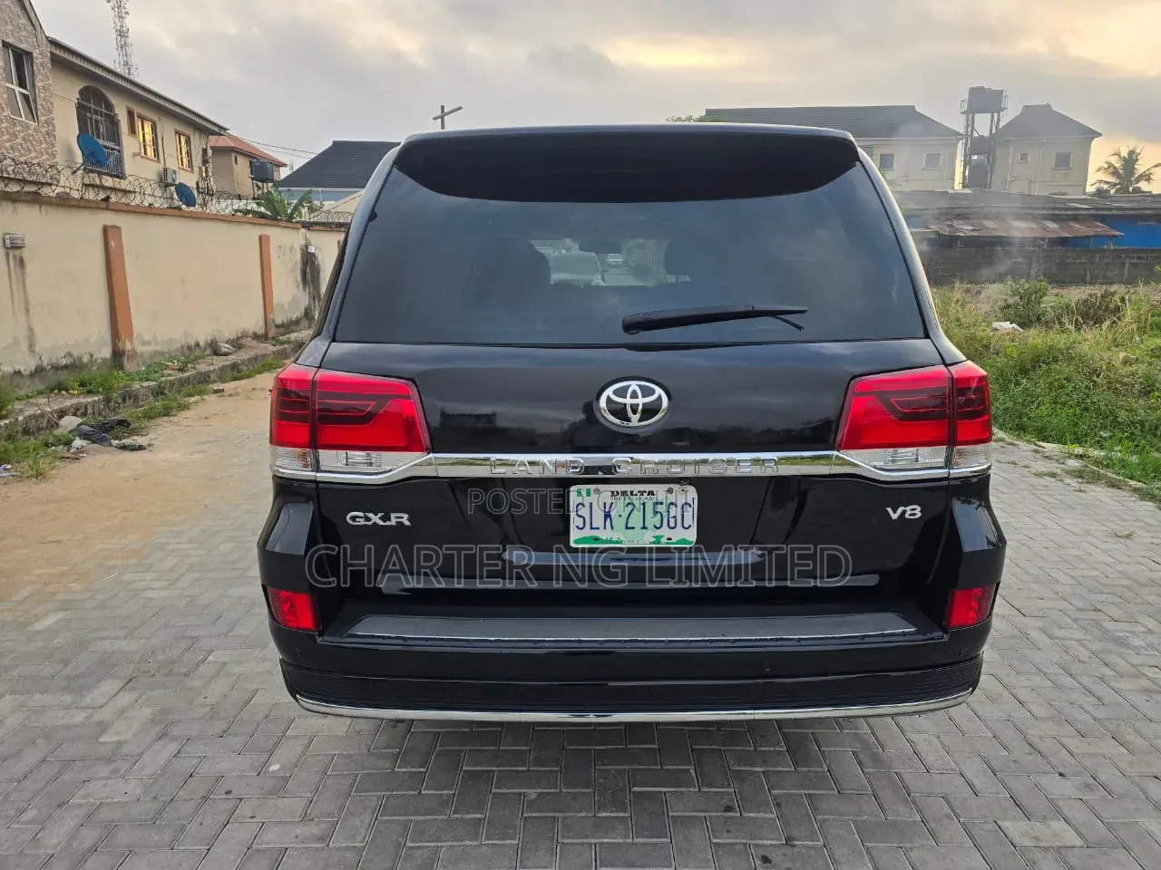 Toyota Landcruiser LC200