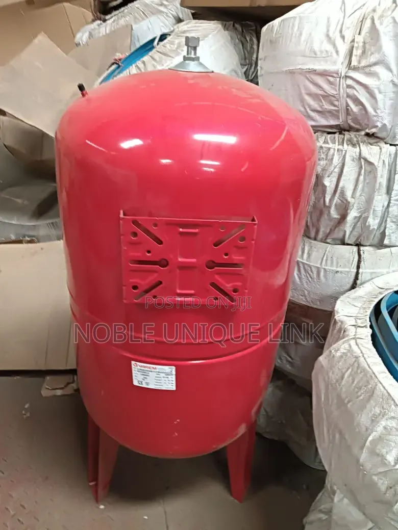 200 Liters of Italy Varem Pressure Tank