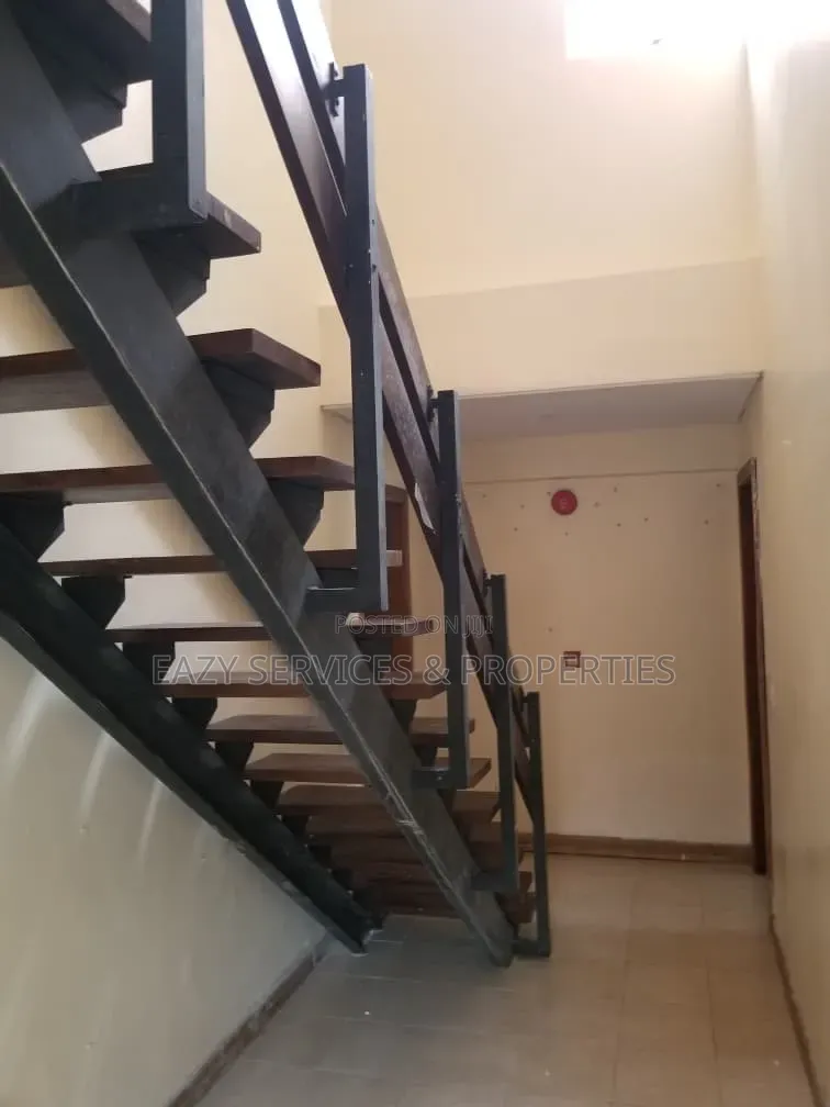 3bdrm Maisonette in Serviced Estate, Kofo Abayomi for rent
