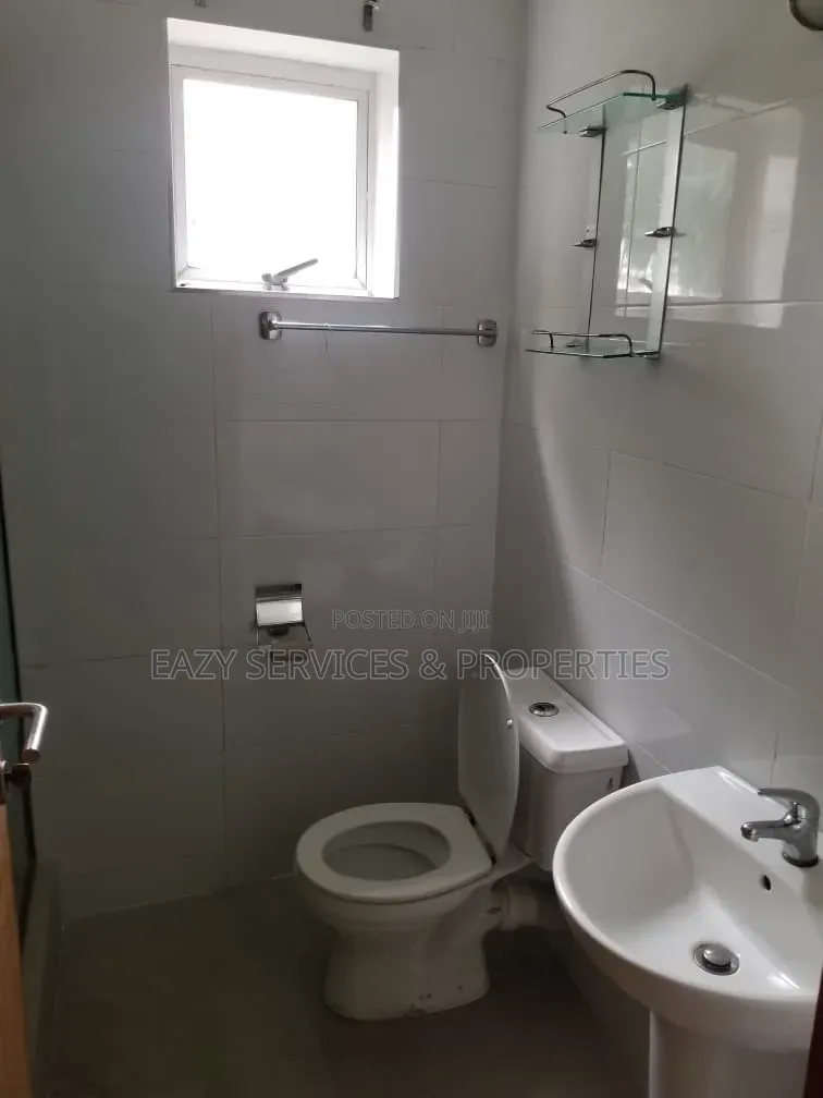 3bdrm Maisonette in Serviced Estate, Kofo Abayomi for rent