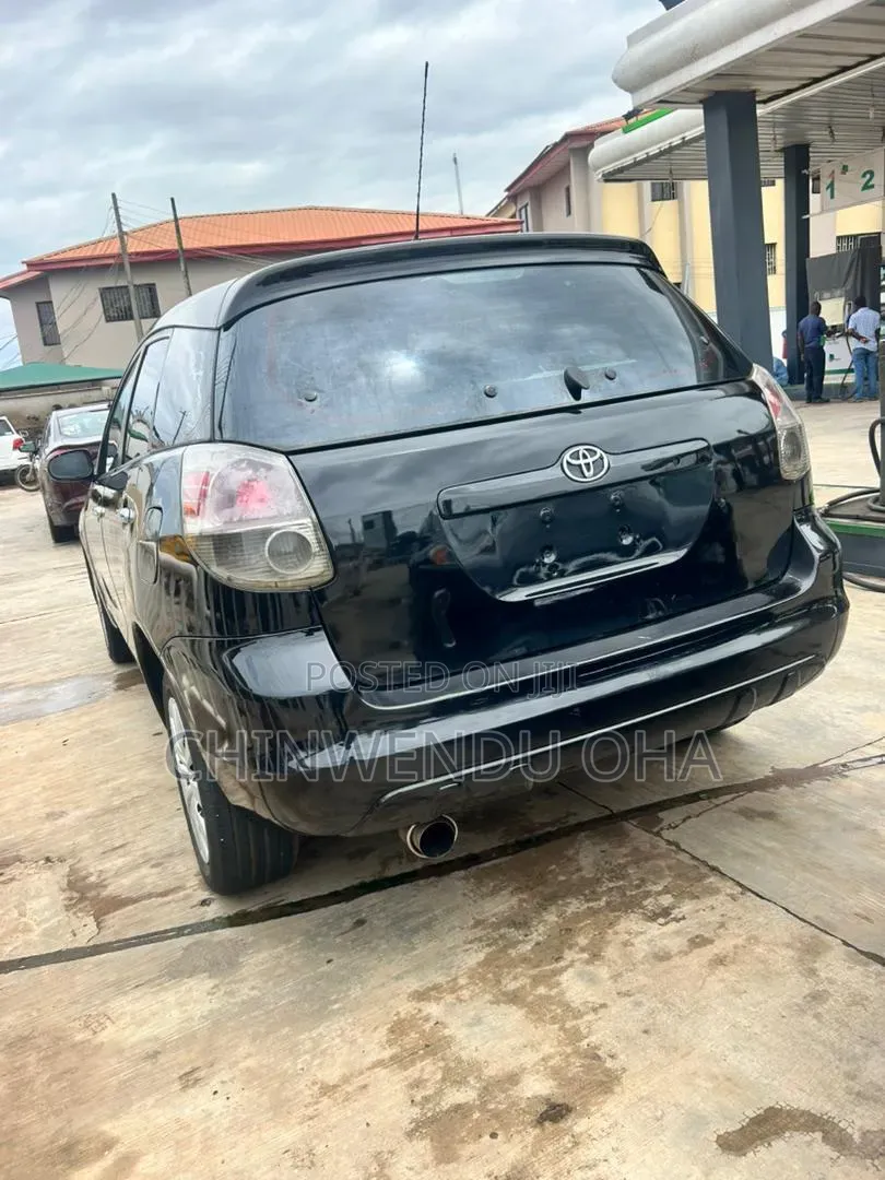 Toyota Matrix 2005 Black