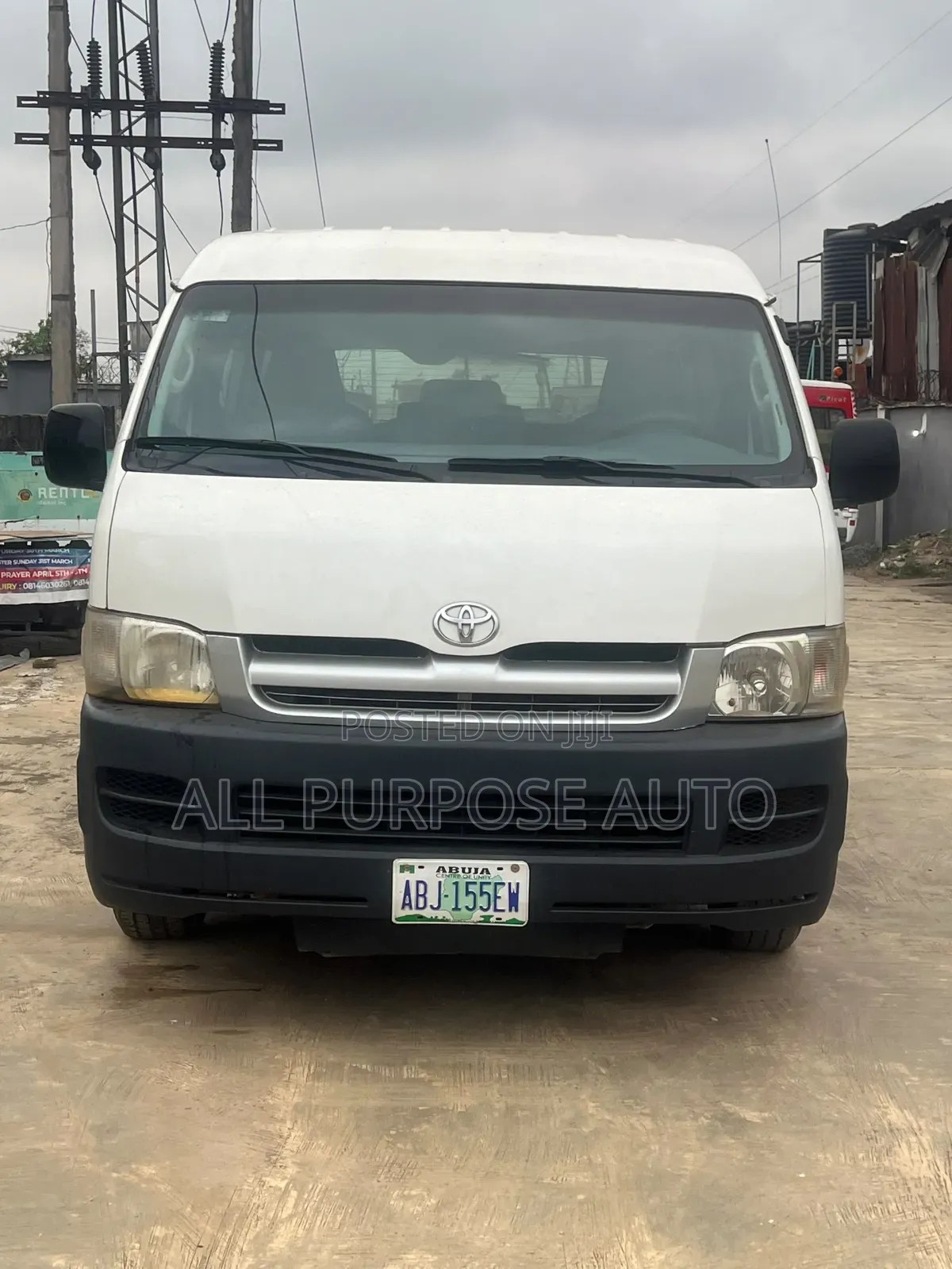 Toyota HiAce 2010 White