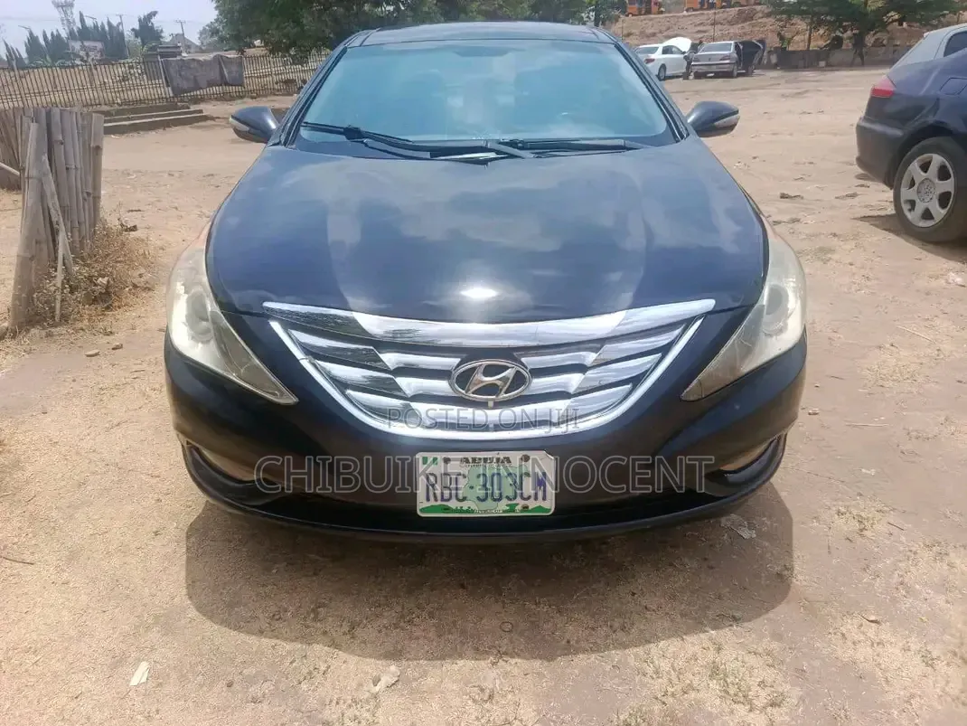 Hyundai Sonata 2013 Black