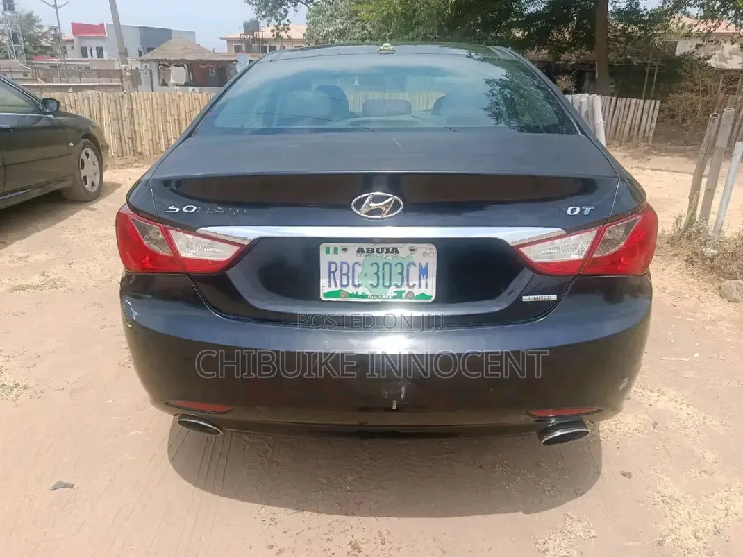 Hyundai Sonata 2013 Black