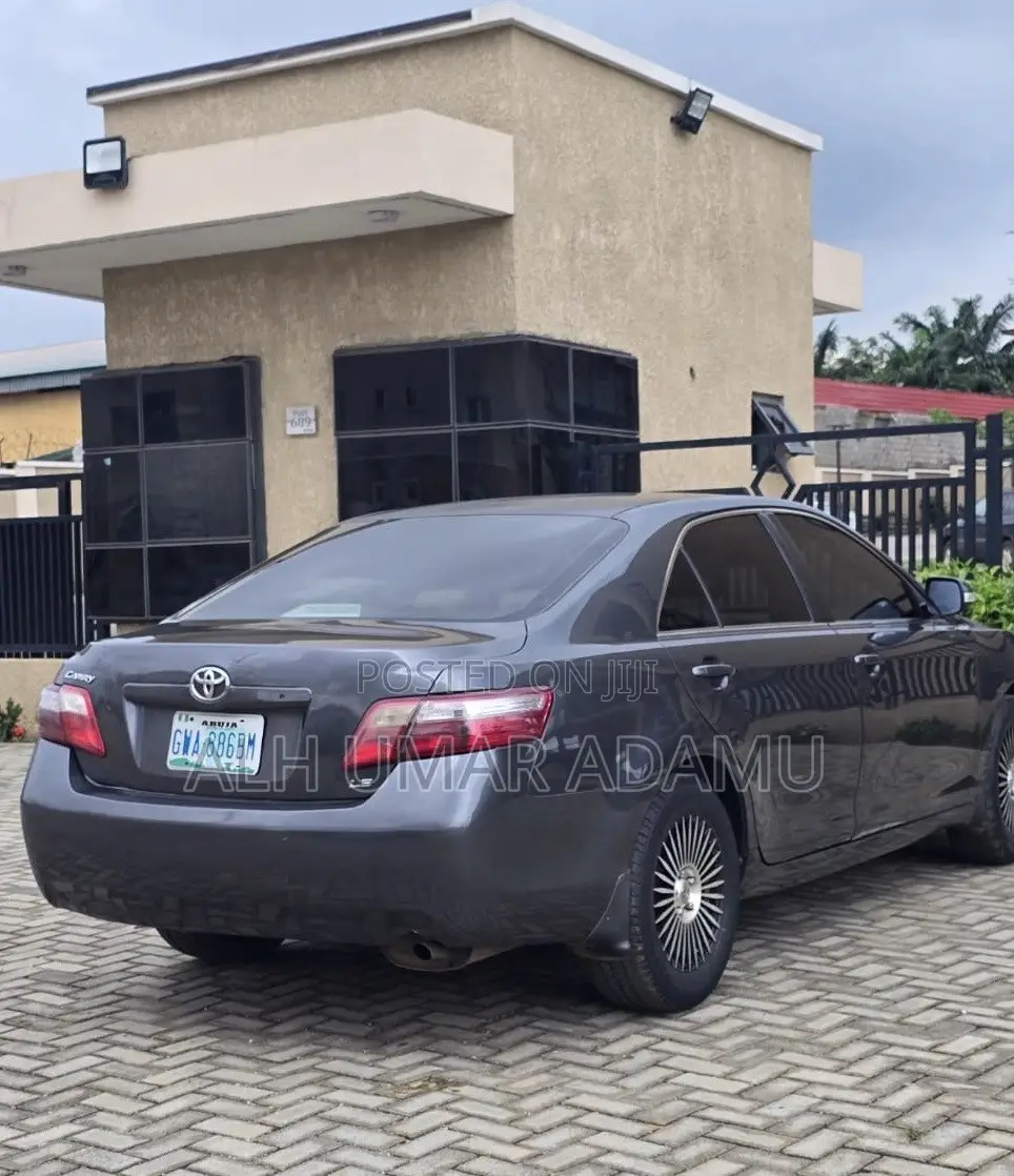 Toyota Camry 2008 Gray