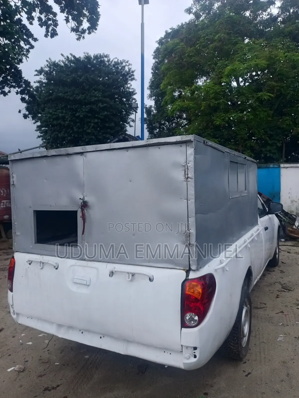 Mitsubishi L200 2013 White