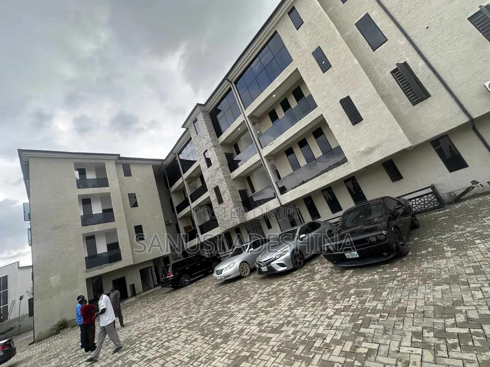 3bdrm Block of Flats in Jahi Gilmore,Close for sale