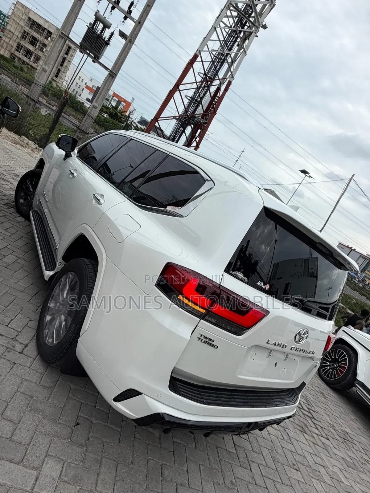 Toyota Land Cruiser 2023 White