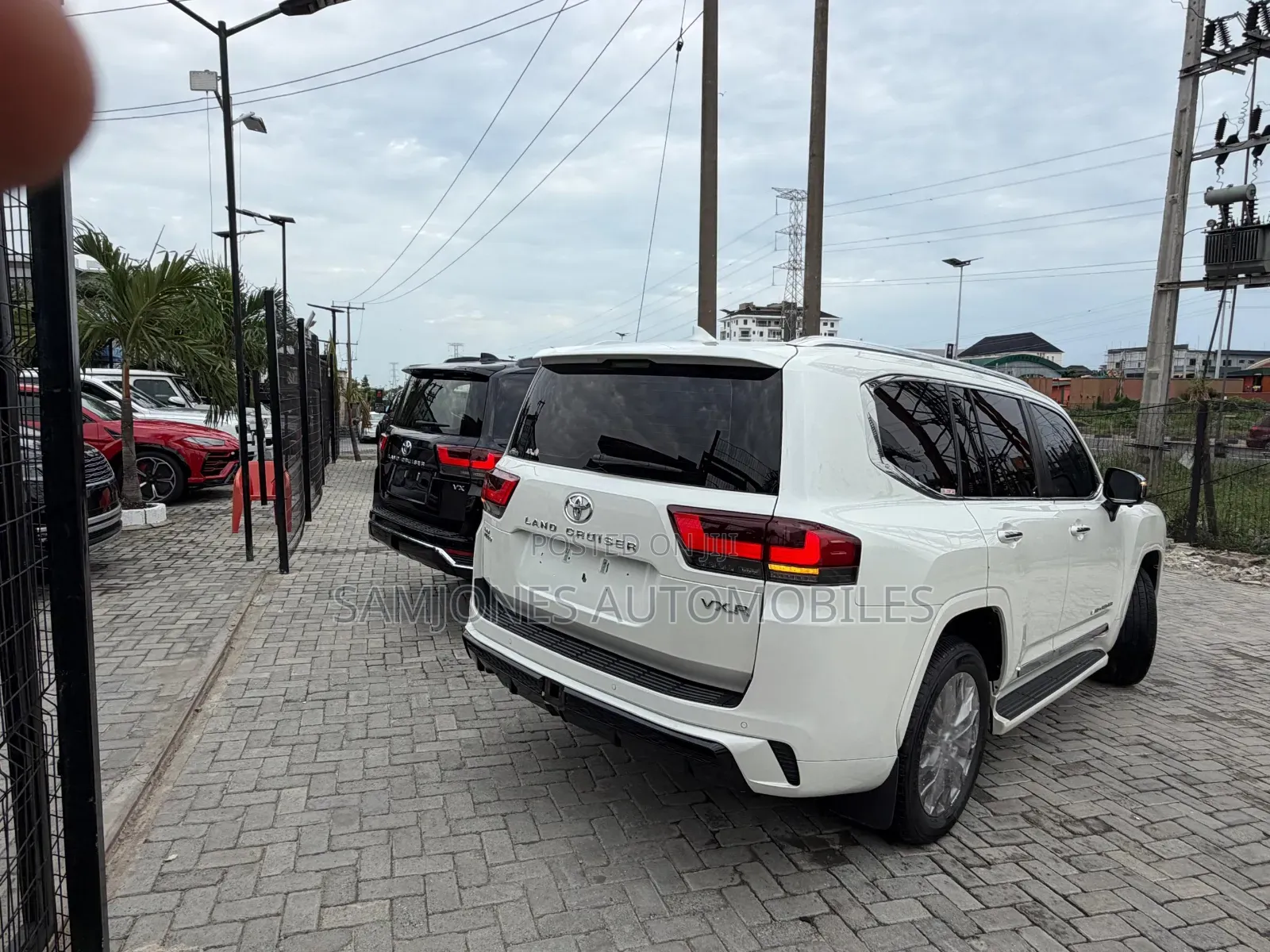 Toyota Land Cruiser 2023 White