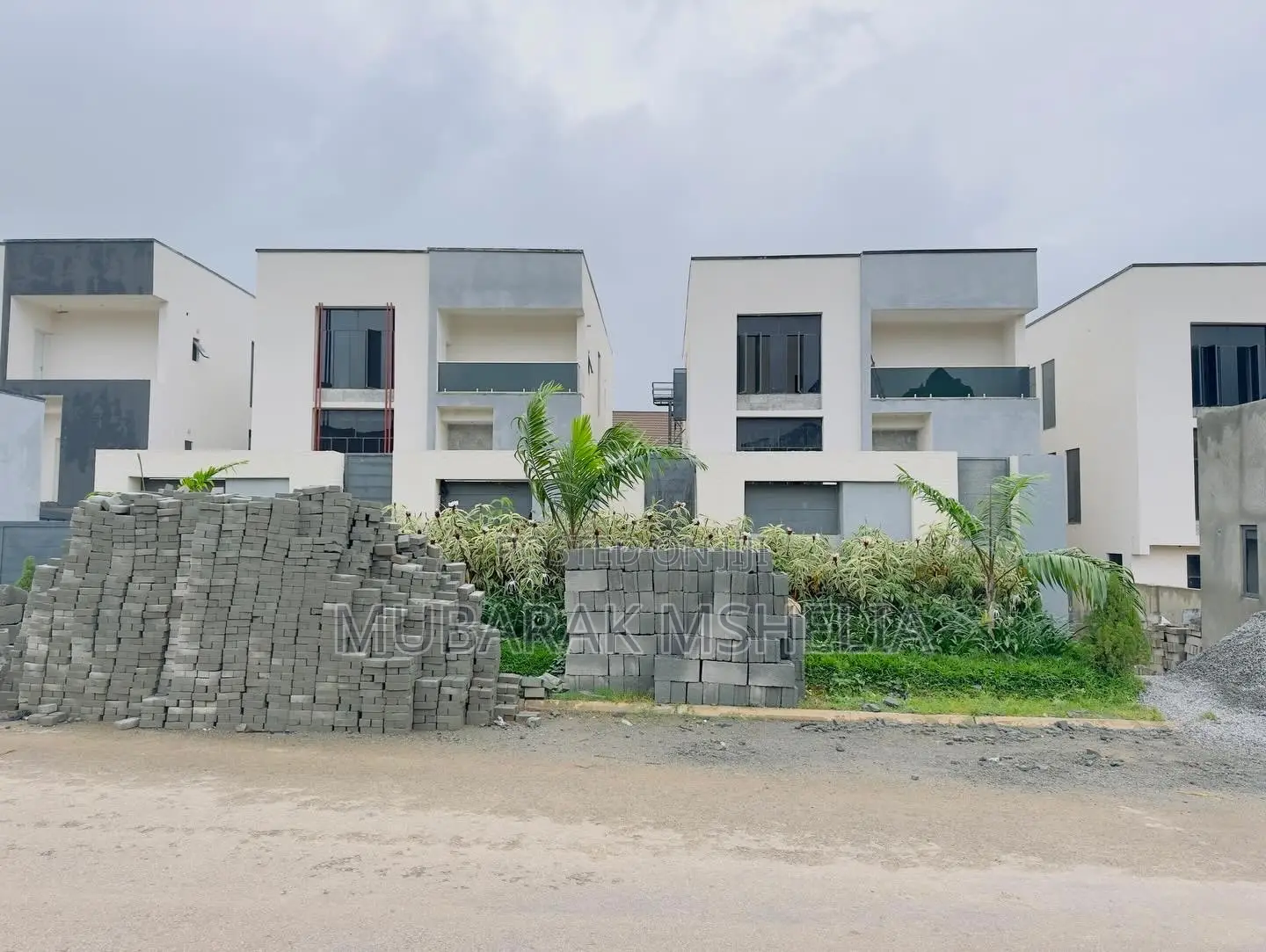 5bdrm Duplex in Asokoro for sale