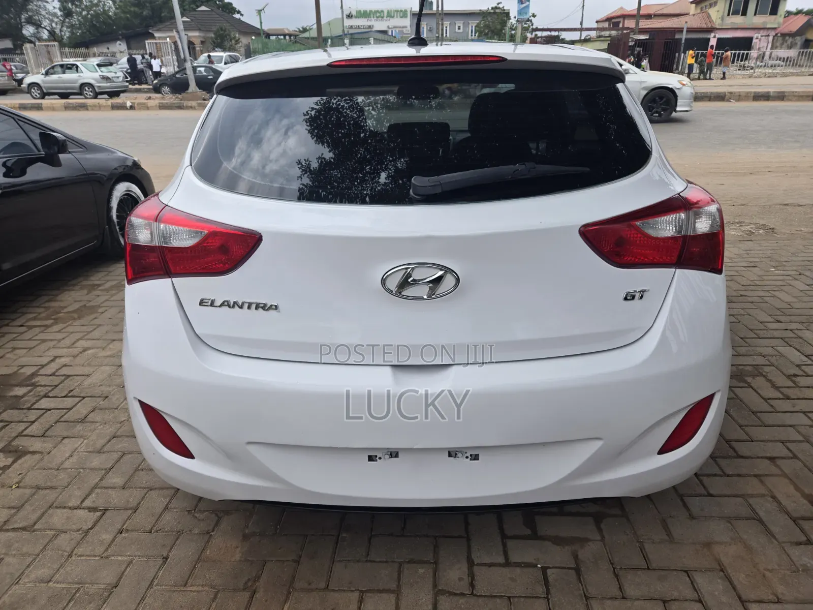 Hyundai Elantra 2015 White