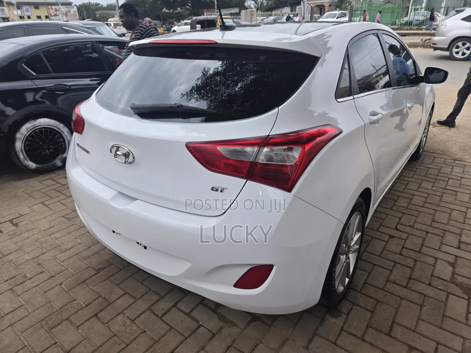 Hyundai Elantra 2015 White
