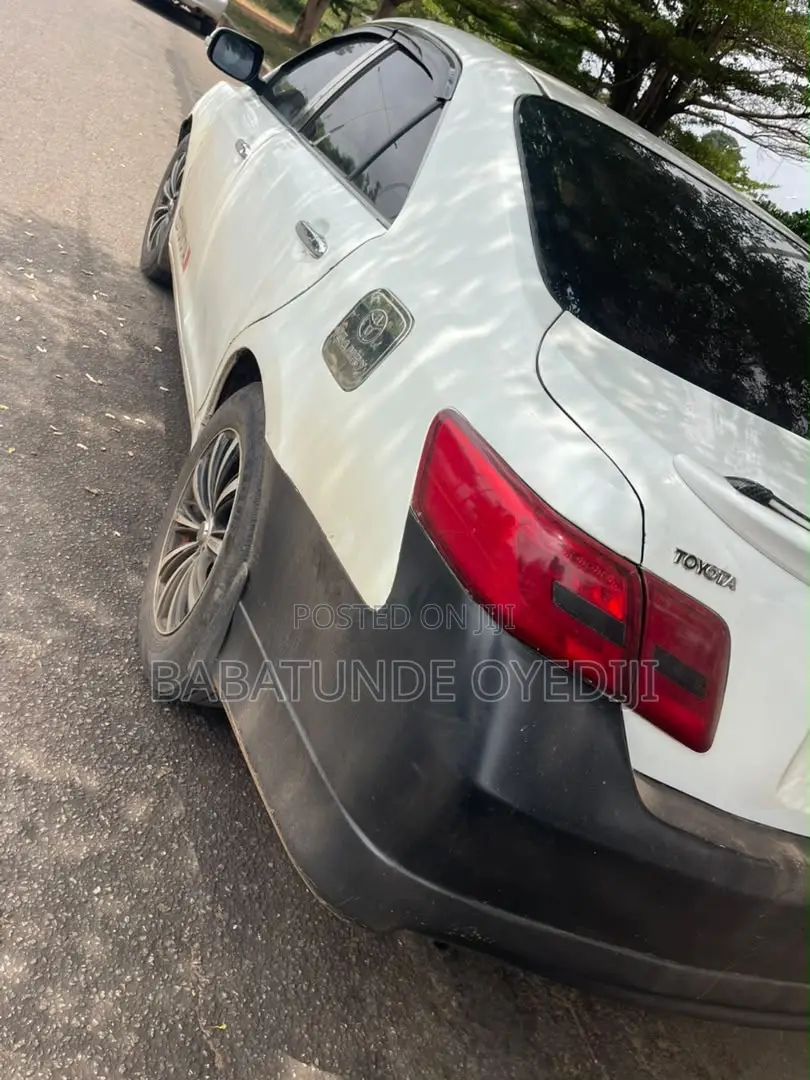 Toyota Camry 2010 White
