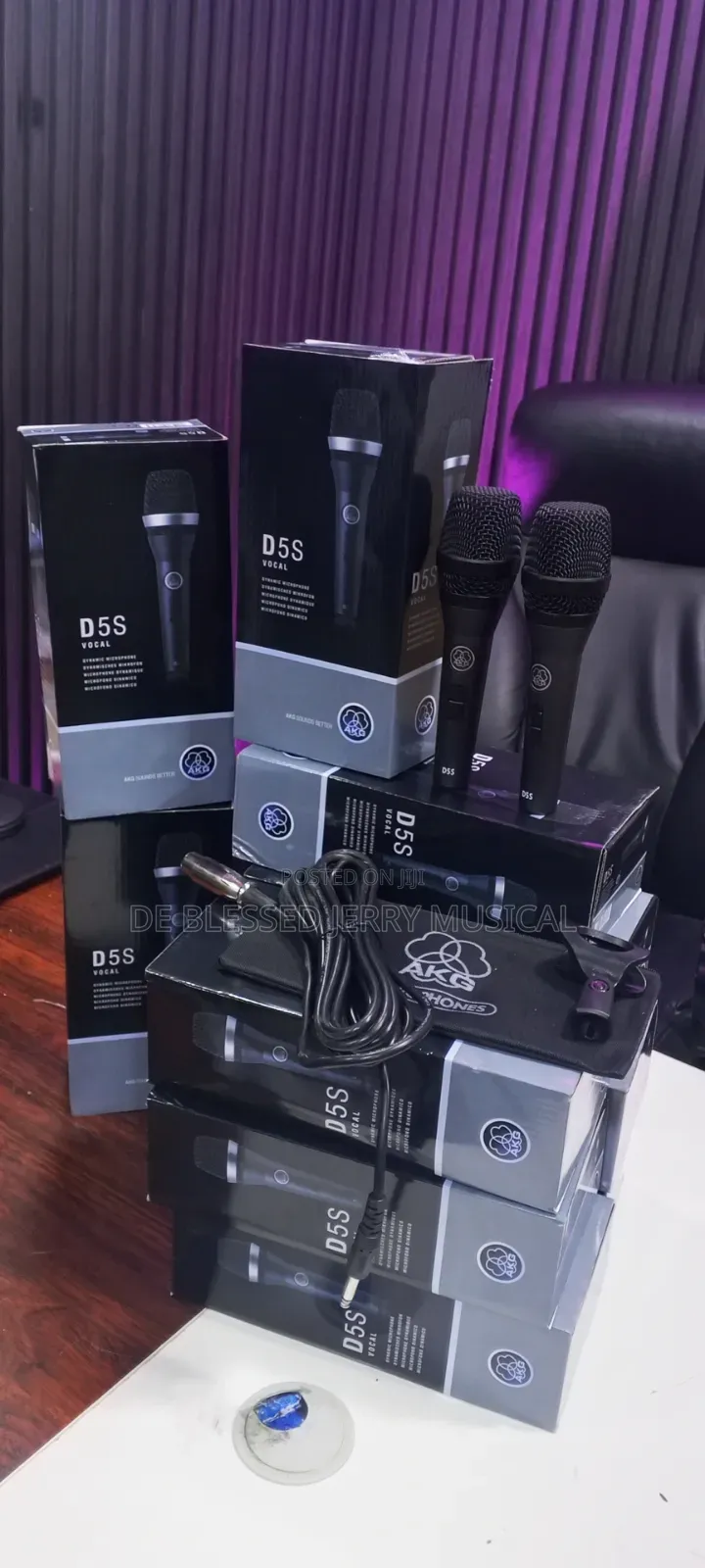 AKG D5S Wired Microphone