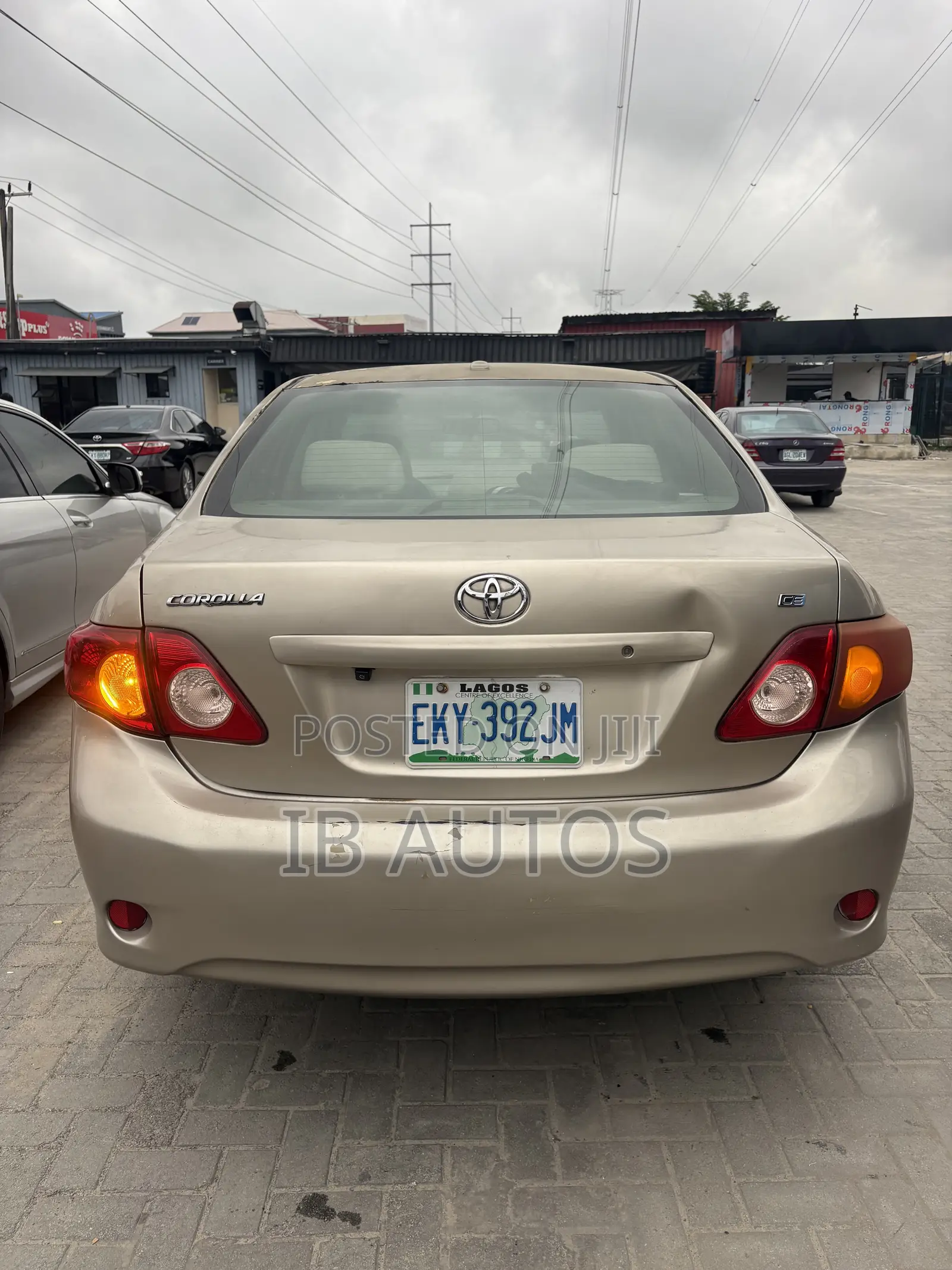 Toyota Corolla 1.4 Advanced 2009 Gold