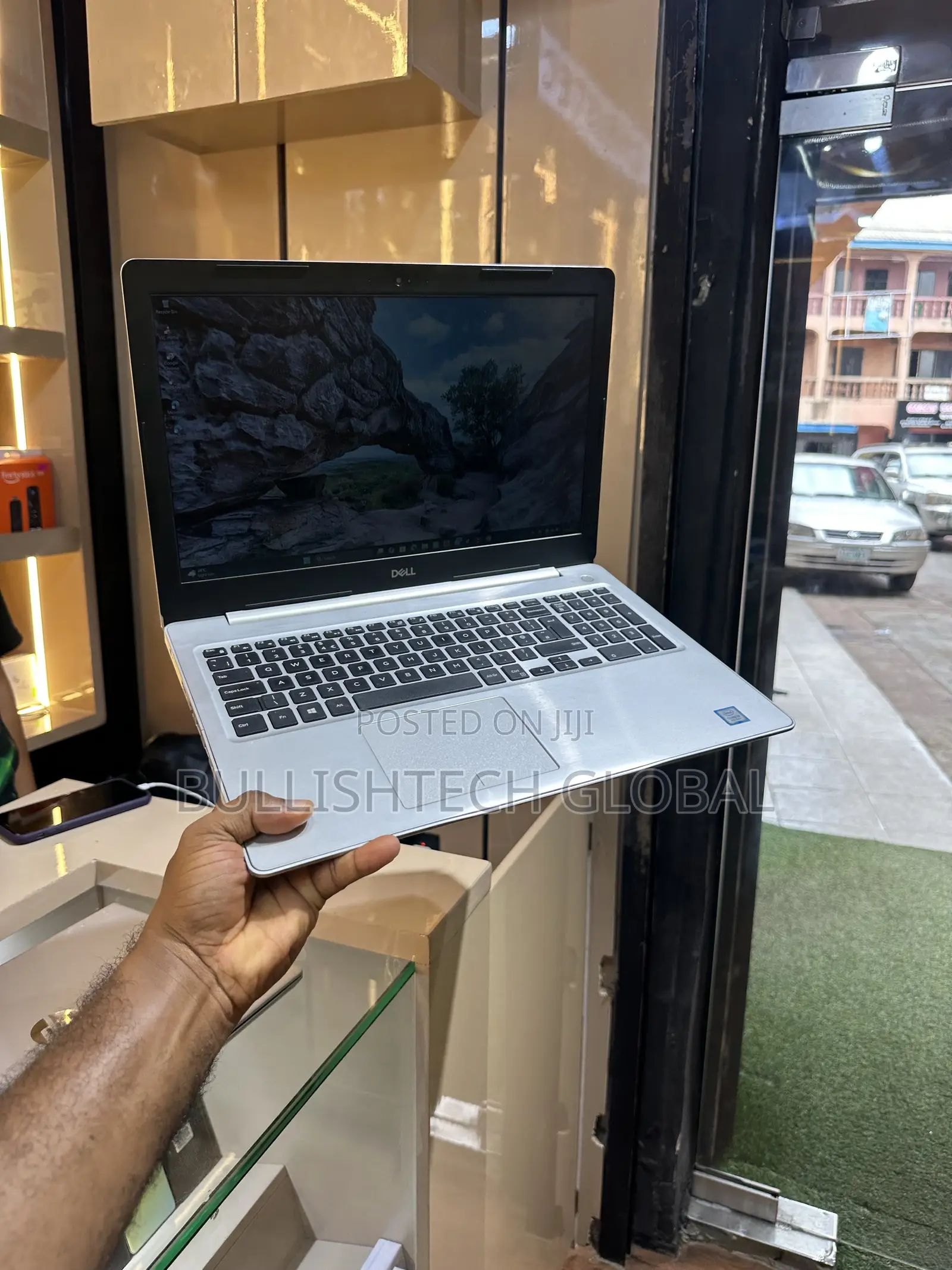 Laptop Dell Inspiron 15 8GB Intel Core i5 SSD 256GB