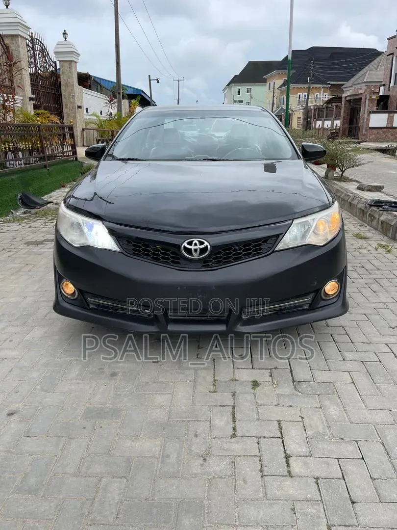 Toyota Camry SE Sport 4dr Sedan (2.5L 4cyl 6A) 2014 Black