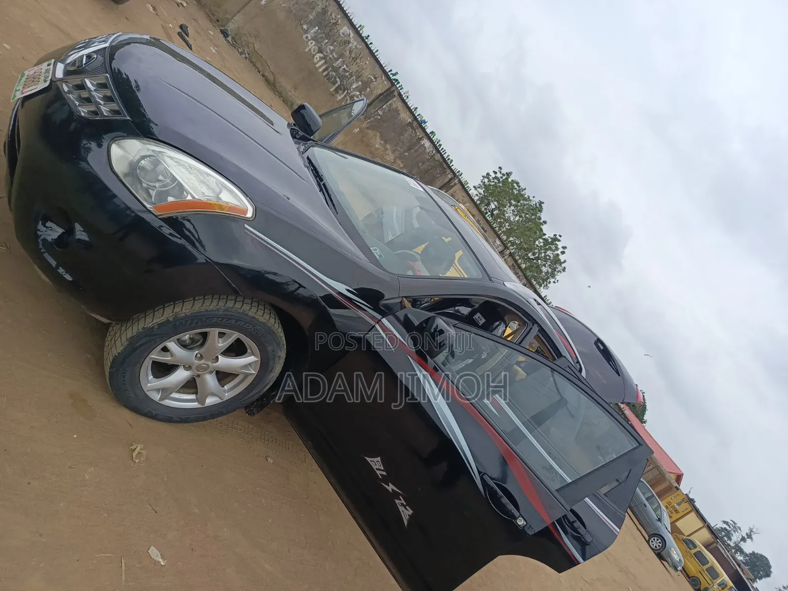 Nissan Rogue 2011 Black