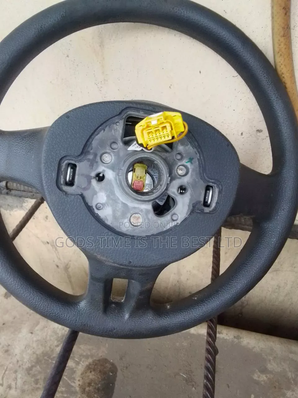 Steering Wheel for Jetta Fsi 2009 Model. Comes With Air Bag. Original