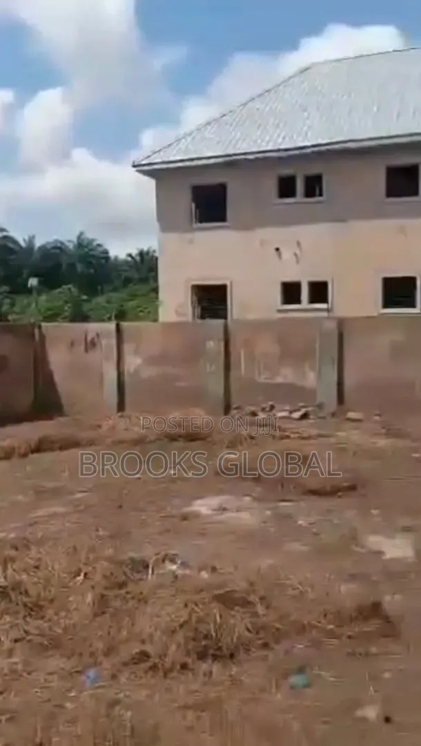 4bdrm Bungalow in Benin City for sale