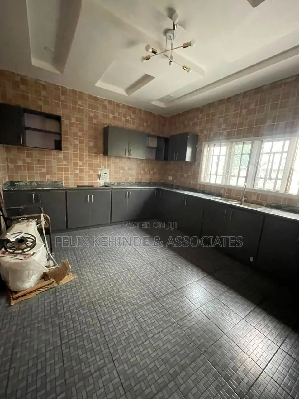 Furnished 3bdrm Block of Flats in Jericho for rent