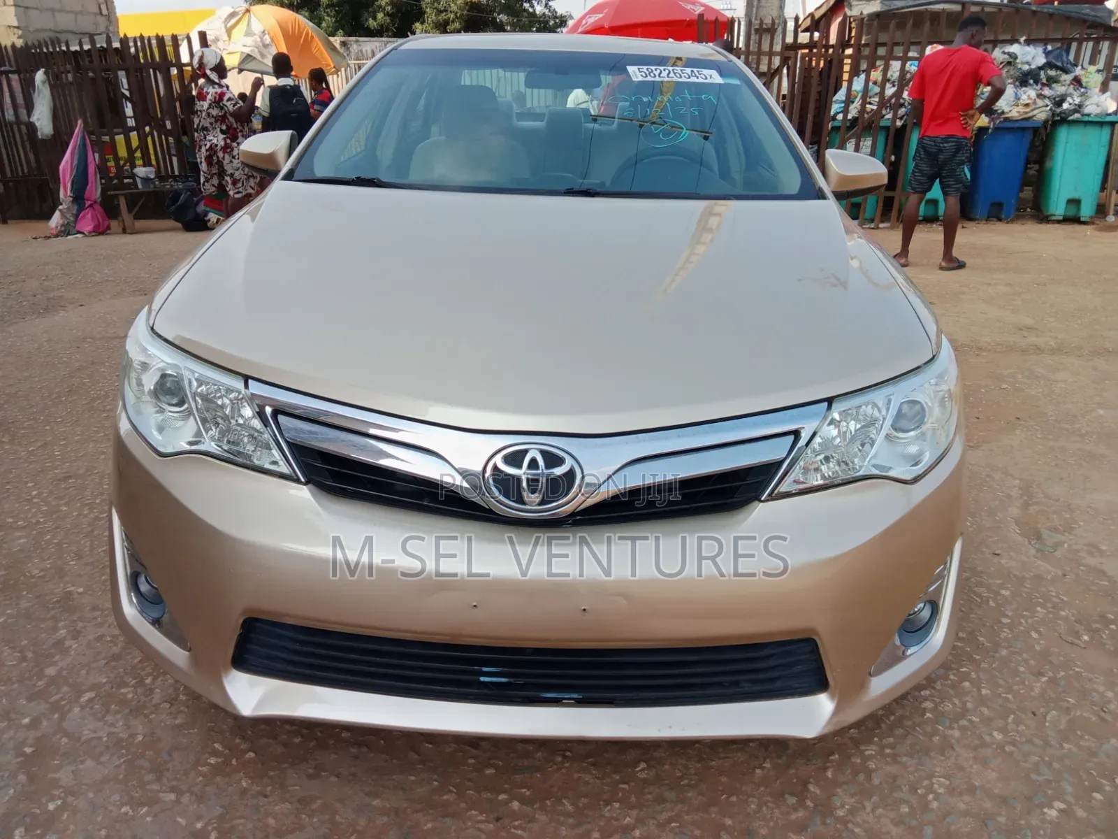 Toyota Camry 2012 Gold