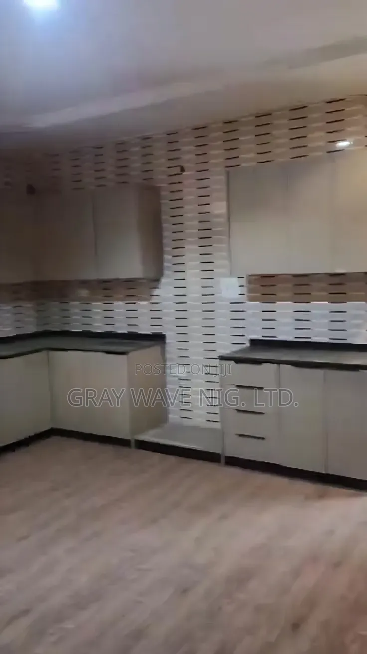 4bdrm Duplex in Dawaki for sale