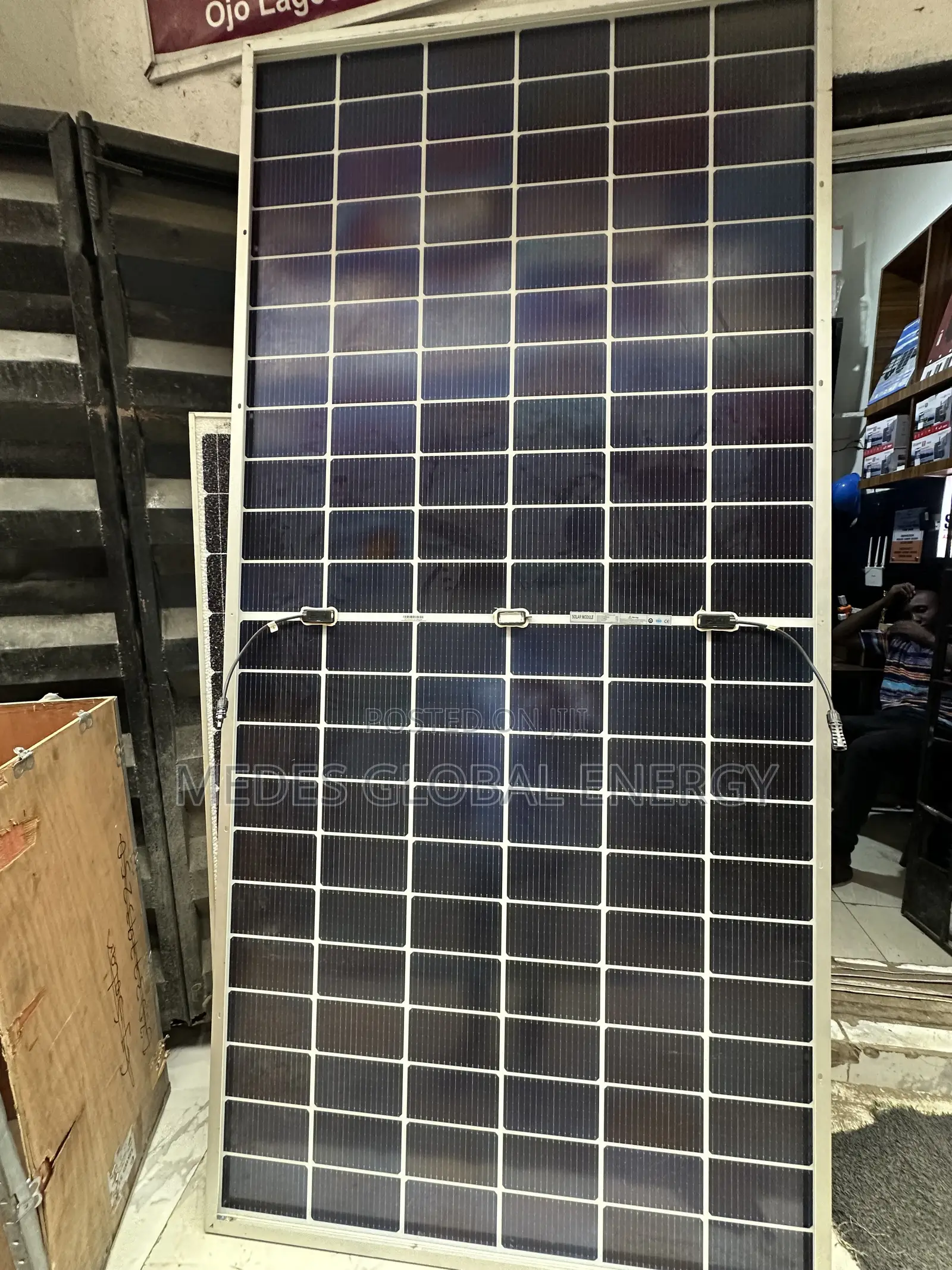 750watts Jinko Brand New Panel